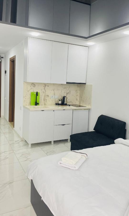 Sea View Studio Apartment In Orbi Residence Batoemi Buitenkant foto