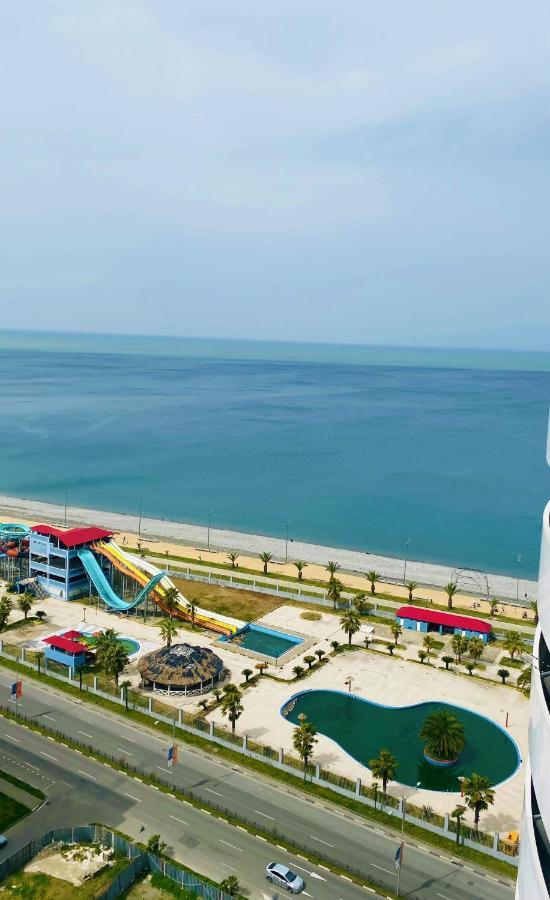 Sea View Studio Apartment In Orbi Residence Batoemi Buitenkant foto