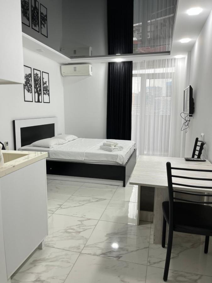 Sea View Studio Apartment In Orbi Residence Batoemi Buitenkant foto