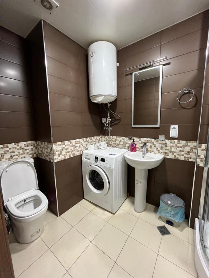Sea View Studio Apartment In Orbi Residence Batoemi Buitenkant foto